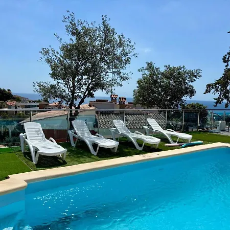 House With Ocean And Mountain Views Сasa de vacaciones