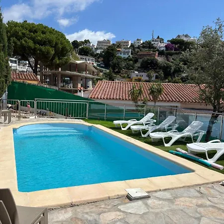 House With Ocean And Mountain Views *