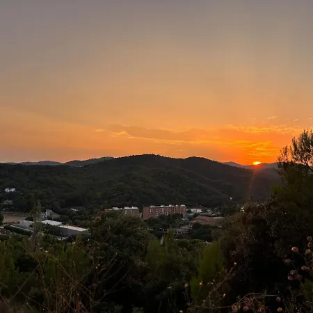 House With Ocean And Mountain Views Сasa de vacaciones